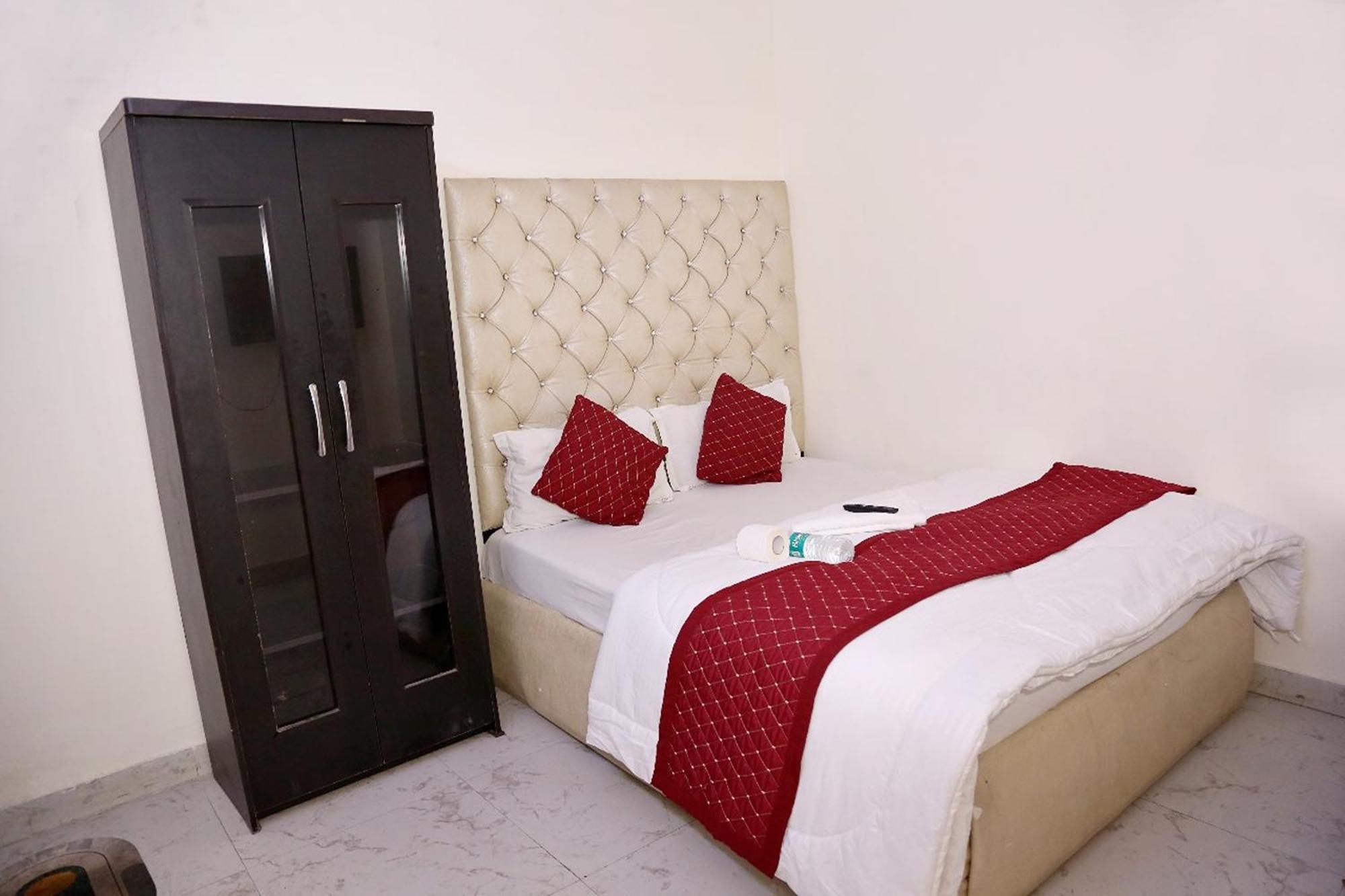 Hotel A10 International Nueva Delhi Exterior foto
